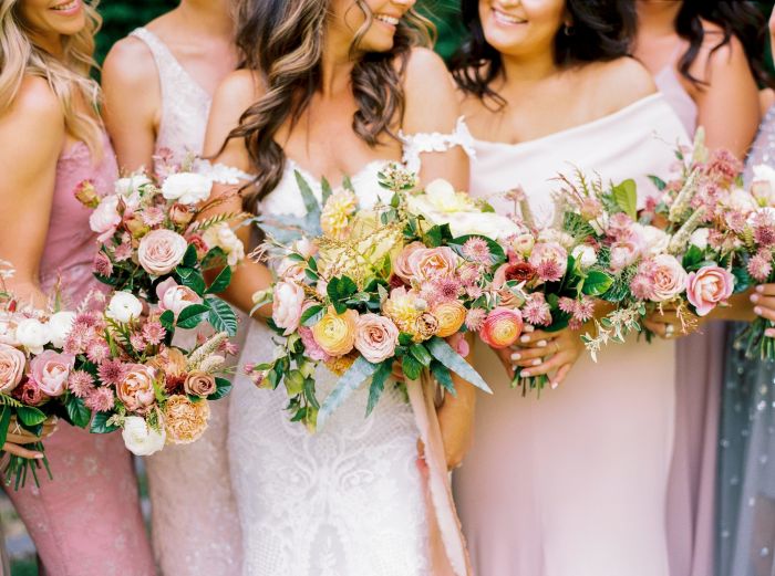 Bulk Wholesale Flowers from FiftyFlowers