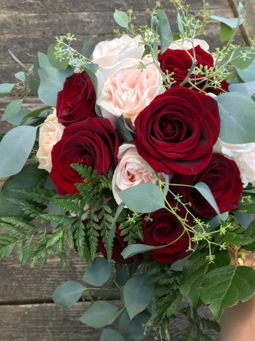 Bulk Wholesale Flowers from FiftyFlowers