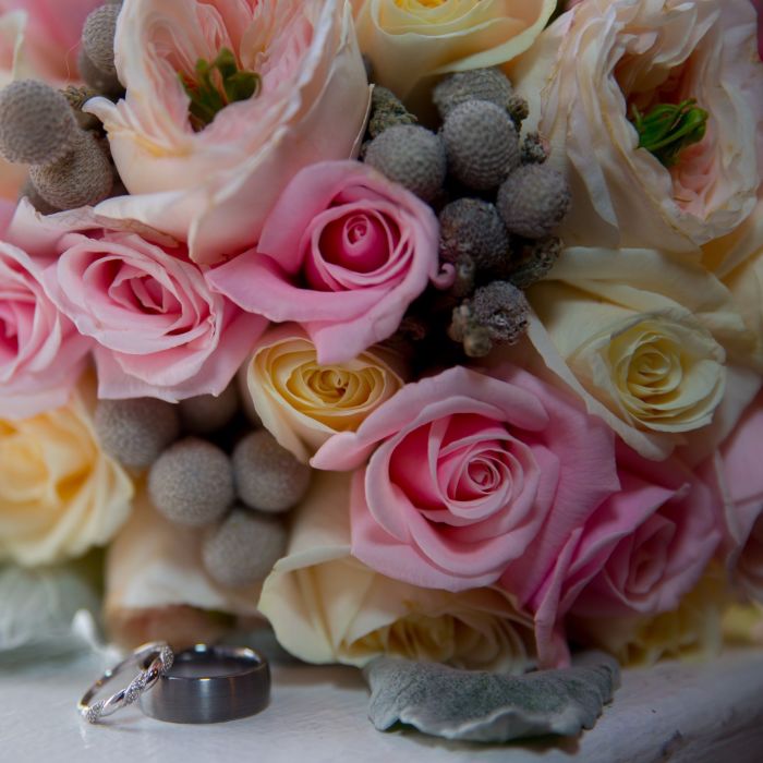 Bulk Wholesale Flowers from FiftyFlowers