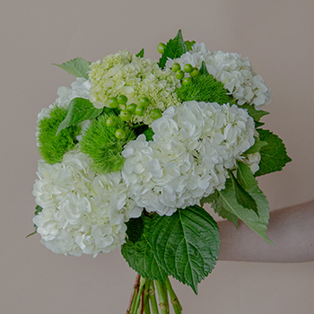 Simple Garden Fresh Centerpiece Fiftyflowers Com